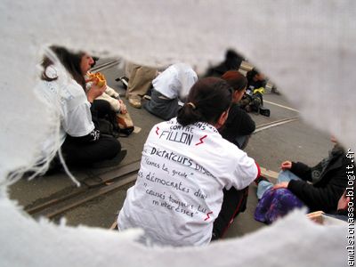 Etudiante manifestant contre le CPE à Nantes en 2005.